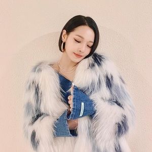 Meet your Posher, Elma